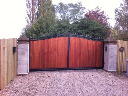 Click Here To Enlarge This Photo Of Sliding Gate - SG13