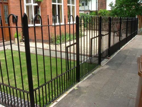 Click Here To Enlarge This Photo Of Railings - FR13