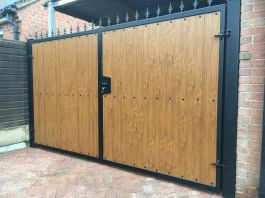 Double Gate- FDW6 UPVC Glden Oak