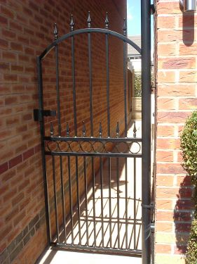 Click Here To Enlarge This Photo Of Single Gate - FDS08