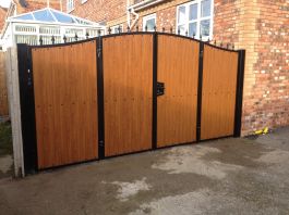 FDW3 Bi-Folding Gate