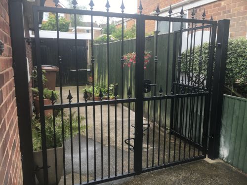Click Here To Enlarge This Photo Of Double Gate - FD34