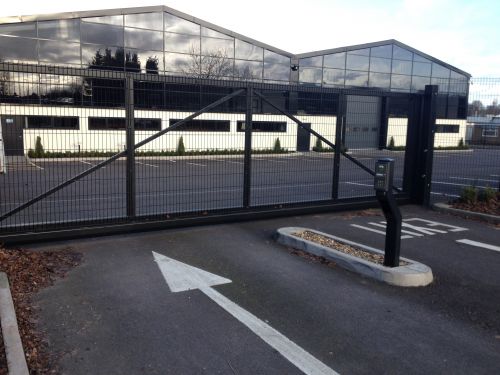 Click Here To Enlarge This Photo Of Industrial Gate - IG04