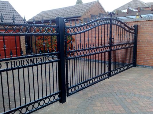 Click Here To Enlarge This Photo Of Double Gate - FD06