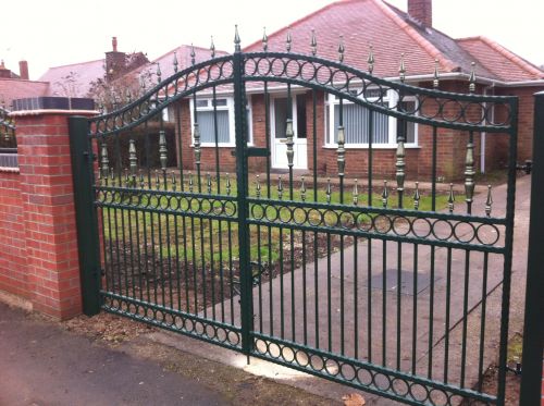 Click Here To Enlarge This Photo Of Double Gate - FD09