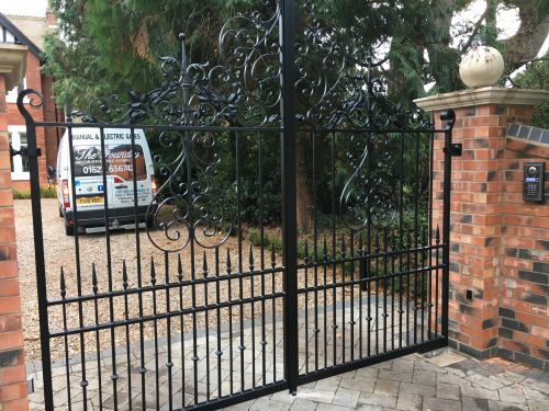 Click Here To Enlarge This Photo Of Double Gate - FD14