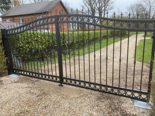 Click Here To Enlarge This Photo Of Double Gate - FD15