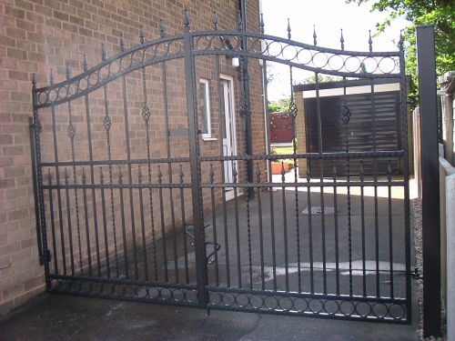 Click Here To Enlarge This Photo Of Double Gate - FD20