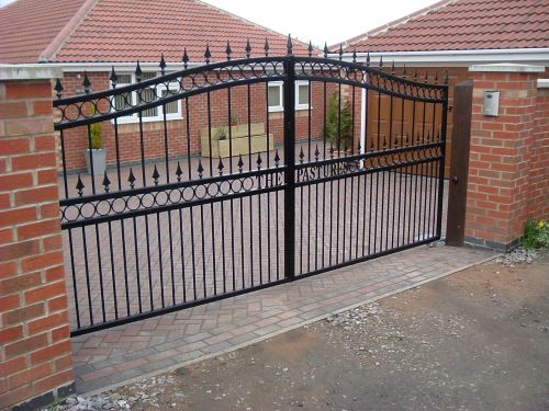 Click Here To Enlarge This Photo Of Double Gate - FD22