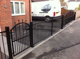 Bi-Fold Gate - FD01