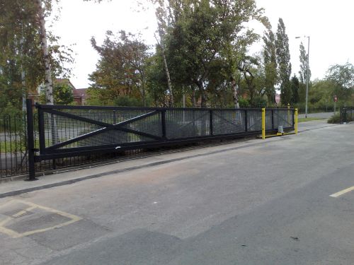 Click Here To Enlarge This Photo Of Industrial Gate - IG01